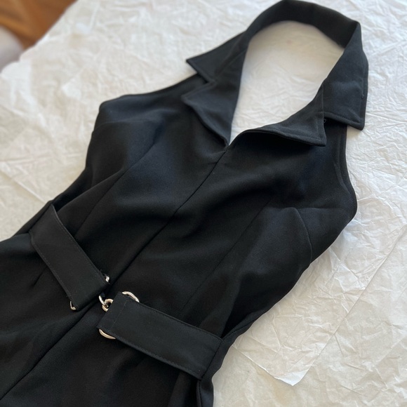 EUC VTG Black Belted Romper with collar 2” inseam hot shorts belted deep v sz 8 - Picture 9 of 13